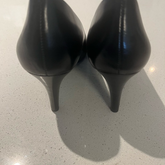 Franco Sarto classic black pumps size 8 1/2 - Picture 12 of 14